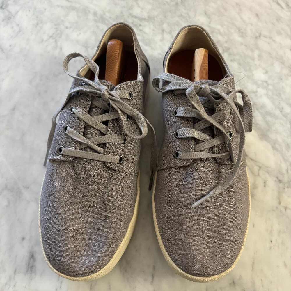 Toms lace-up shoe